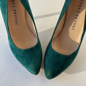 Audrey Brooke Green Suede heels